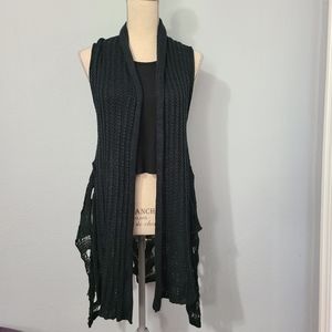 BCBGMaxAzria Knitted Vest‎ Size Medium